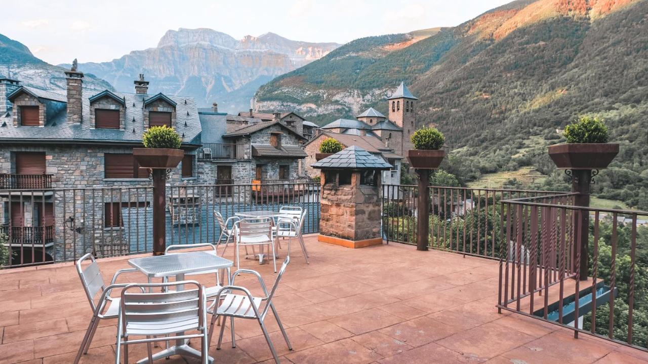 Hotel Villa de Torla Buitenkant foto